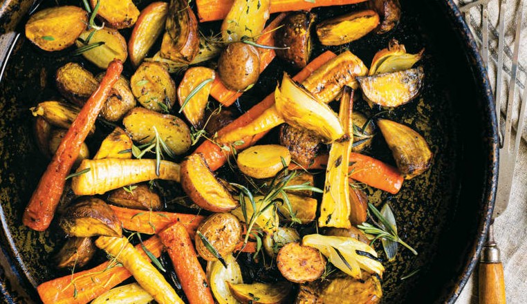 Légumes rôtis aux herbes fines et à l'ail